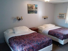 Huron Inn