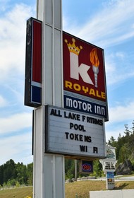 Days Inn & Suites by Wyndham St. Ignace Lakefront