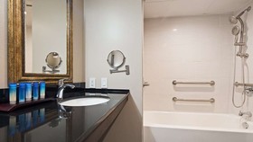 Radisson Hotel Southfield-Detroit