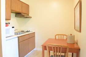 Great Lakes Inn and Suites