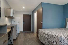 WoodSpring Suites Detroit Sterling Heights