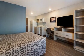 WoodSpring Suites Detroit Sterling Heights