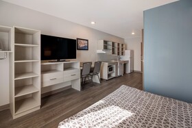 WoodSpring Suites Detroit Sterling Heights