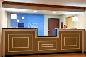 Holiday Inn Express & Suites Three Rivers