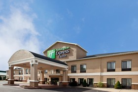 Holiday Inn Express & Suites Three Rivers