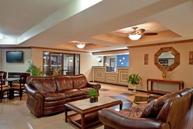 Holiday Inn Express & Suites Three Rivers