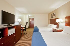 Holiday Inn Express & Suites Three Rivers