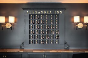 Alexandra Inn