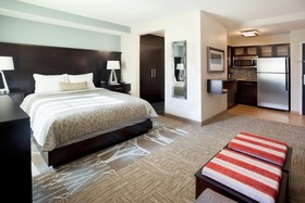 Staybridge Suites Detroit - Utica