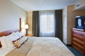 Staybridge Suites Detroit - Utica