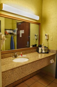 Spark by Hilton Walker Grand Rapids North