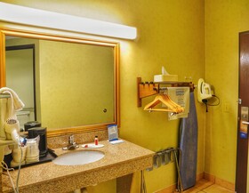 Spark by Hilton Walker Grand Rapids North