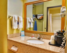 Spark by Hilton Walker Grand Rapids North