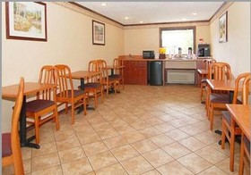 Americas Best Value Inn & Suites - Warren / Detroit