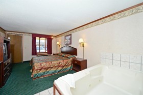 Americas Best Value Inn & Suites - Warren / Detroit
