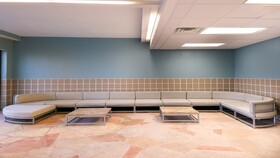 Holiday Inn & Suites Warren