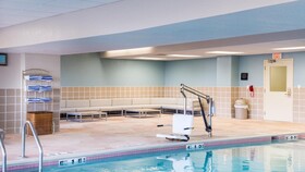 Holiday Inn & Suites Warren