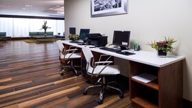 Holiday Inn & Suites Warren