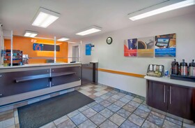 Motel 6 Detroit East Warren