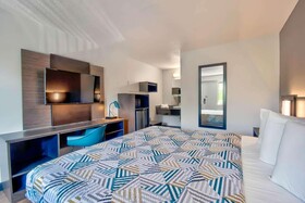 Motel 6 Detroit East Warren