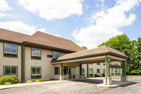 Econo Lodge Whitehall Near Michigan's Adventure