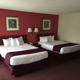 Econo Lodge Whitehall Near Michigan's Adventure