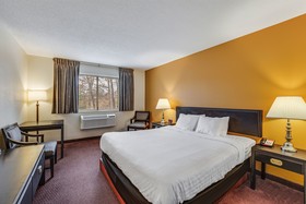 Econo Lodge Whitehall Near Michigan's Adventure