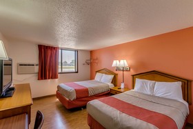 Motel 6 Albert Lea, MN