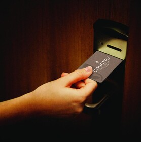 Country Inn & Suites by Radisson, Albertville, MN