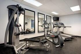 Country Inn & Suites by Radisson, Albertville, MN