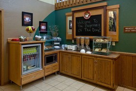 AmericInn by Wyndham Alexandria