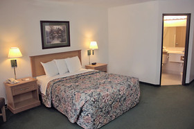 America's Best Inn - Annandale