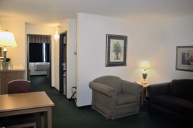 America's Best Inn - Annandale