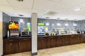 Quality Inn & Suites Arden Hills - Saint Paul North