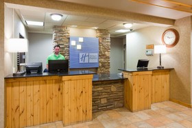 Holiday Inn Express & Suites Brainerd-Baxter