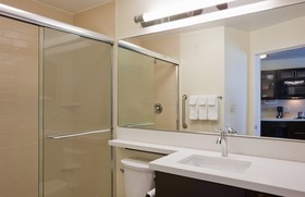 Candlewood Suites Bemidji - Paul Bunyan