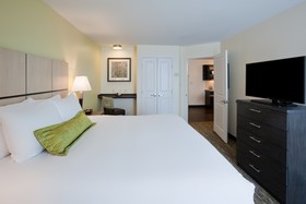 Candlewood Suites Bemidji - Paul Bunyan
