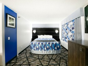 Coratel Inn and Suites Blaine