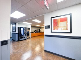 Coratel Inn and Suites Blaine