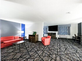 Coratel Inn and Suites Blaine