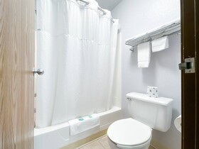 Coratel Inn and Suites Blaine