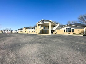 Coratel Inn and Suites Blaine