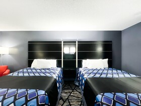 Coratel Inn and Suites Blaine