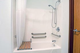 Coratel Inn and Suites Blaine