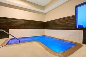 Coratel Inn and Suites Blaine