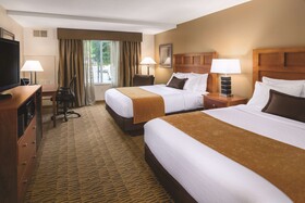 Wyndham Bloomington - Mall of America
