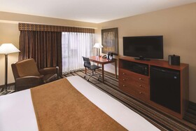 Wyndham Bloomington - Mall of America