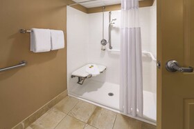 Wyndham Bloomington - Mall of America