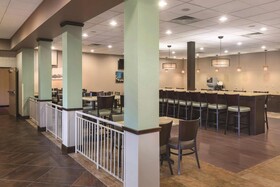 Wyndham Bloomington - Mall of America