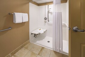 Wyndham Bloomington - Mall of America